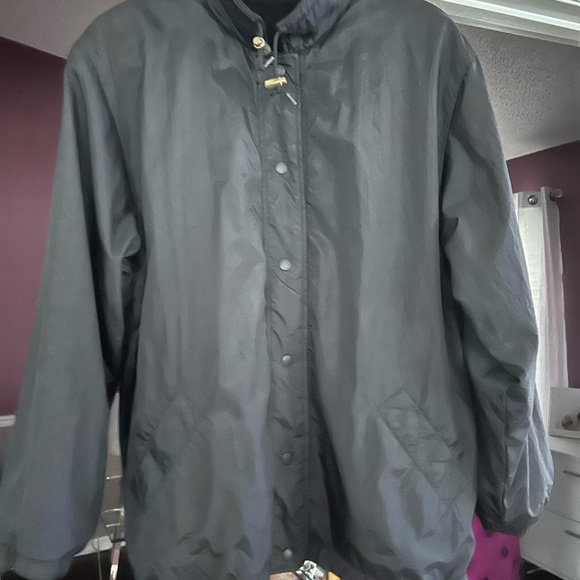 Woman’s Jacket - Picture 3 of 5